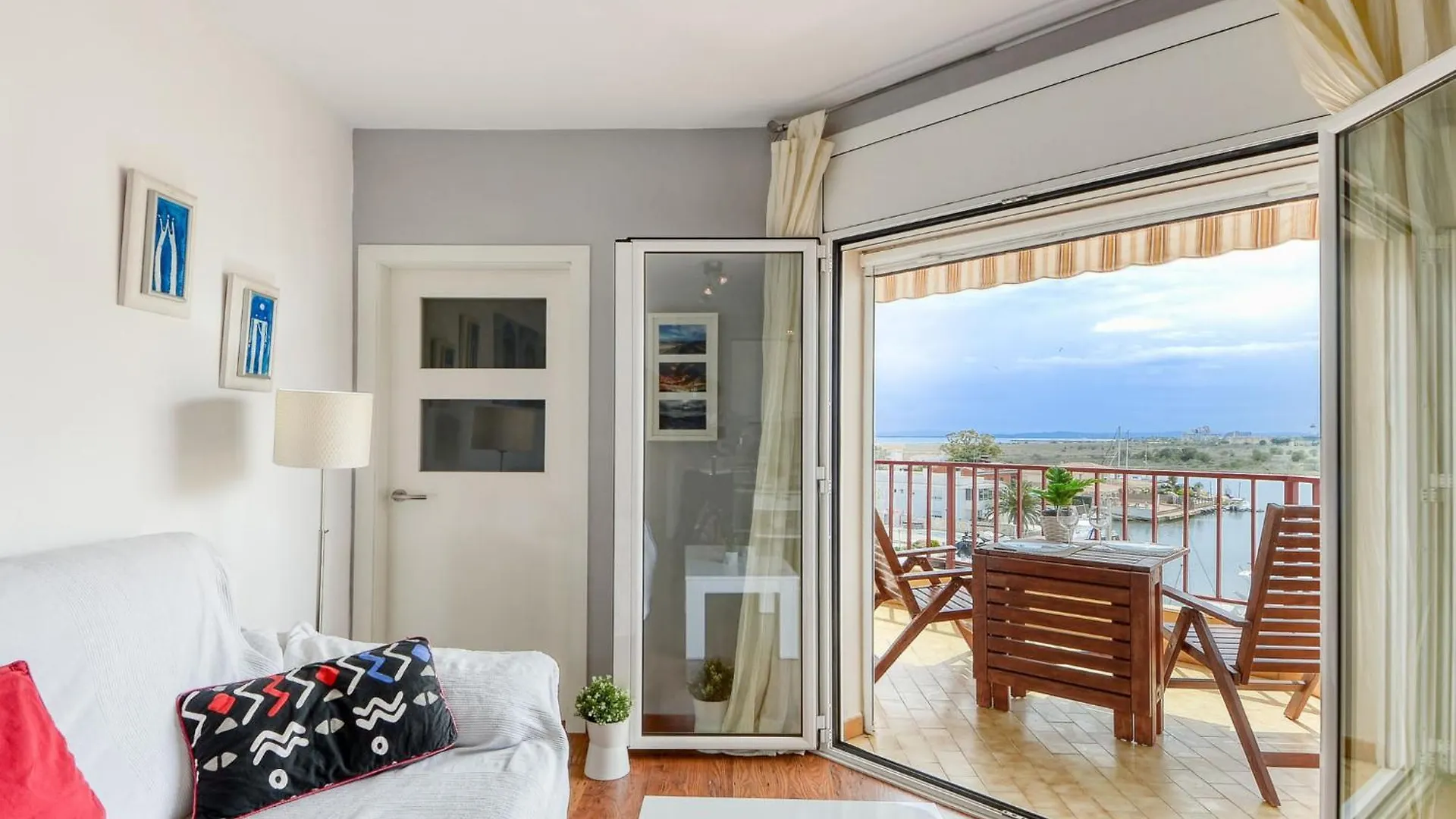 Apartment Santa Maria By Interhome Roses