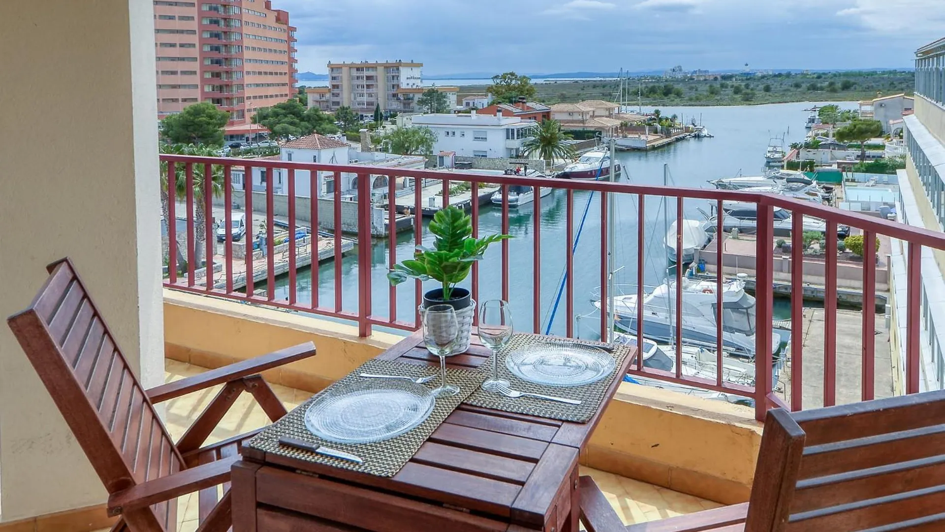 Apartment Santa Maria By Interhome Roses