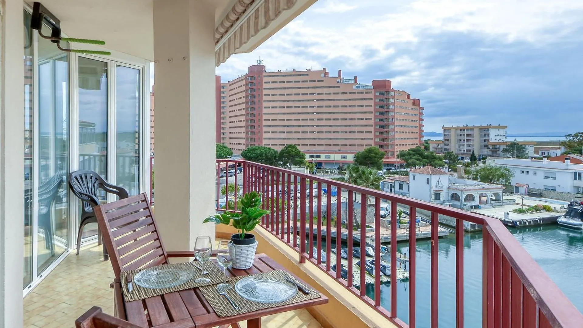 Apartment Santa Maria By Interhome Roses
